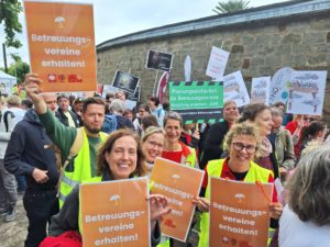 Betreuungsvereine erhalten: Aktionstag in Hannover